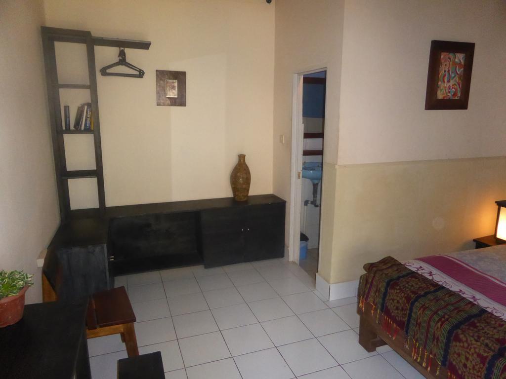 La Casa Homestay Senggigi Zewnętrze zdjęcie