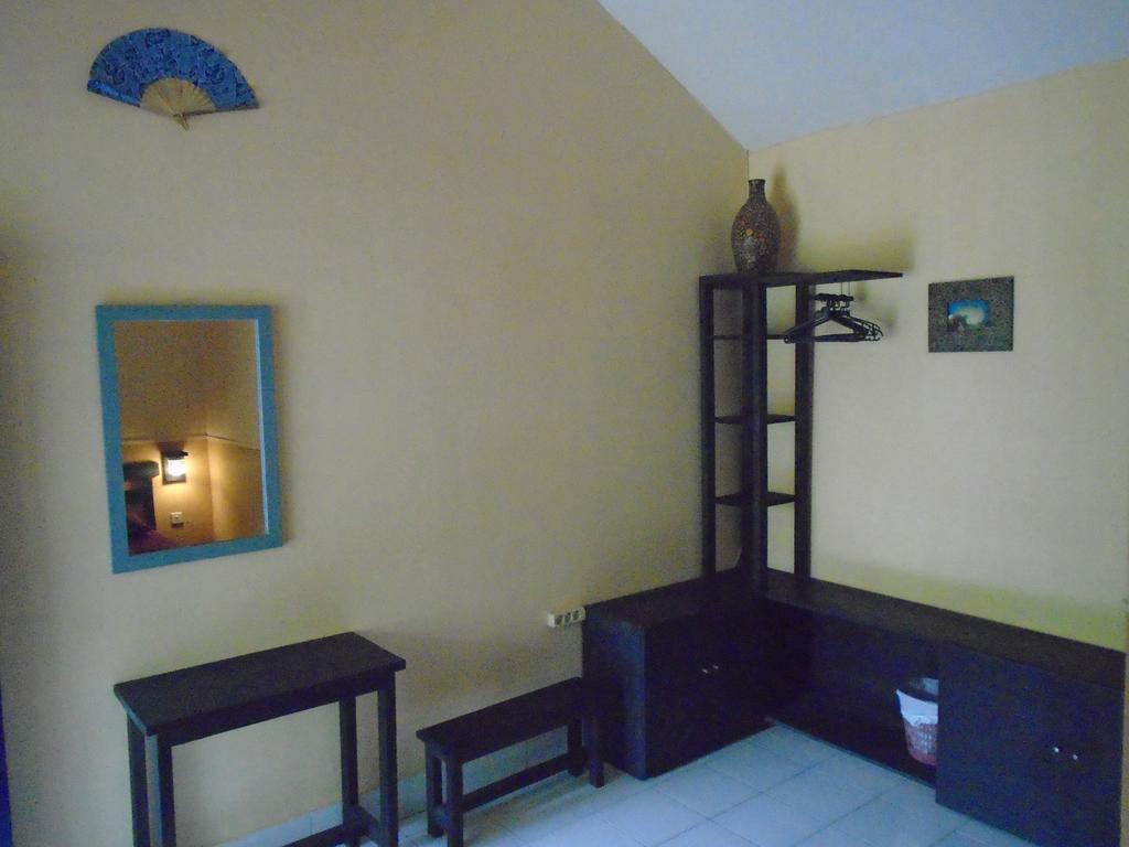 La Casa Homestay Senggigi Zewnętrze zdjęcie