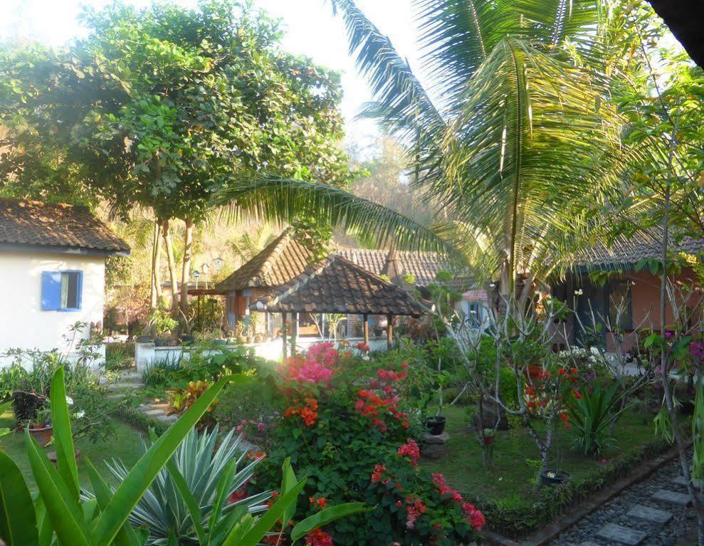 La Casa Homestay Senggigi Zewnętrze zdjęcie