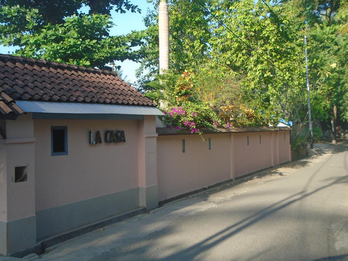 La Casa Homestay Senggigi Zewnętrze zdjęcie