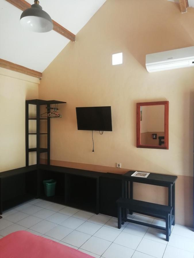 La Casa Homestay Senggigi Zewnętrze zdjęcie