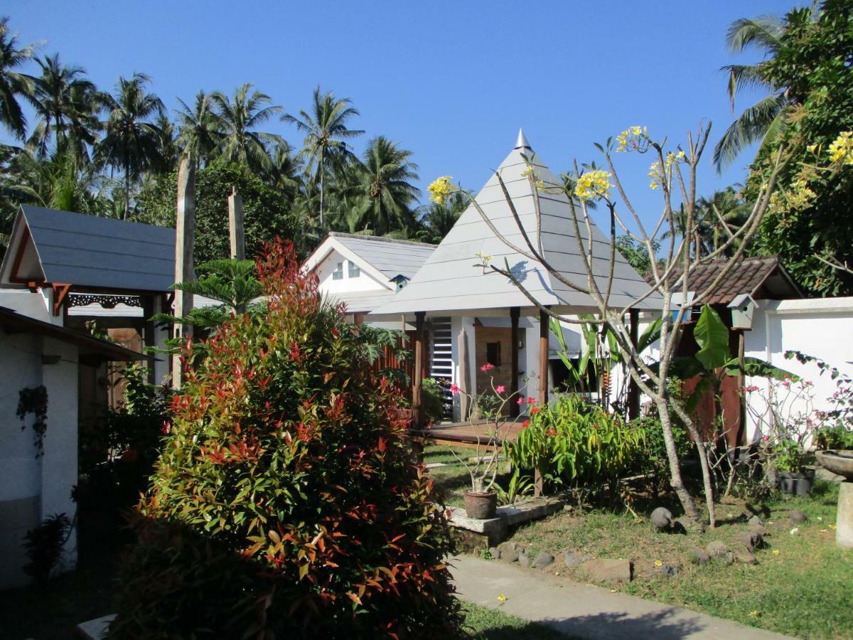 La Casa Homestay Senggigi Zewnętrze zdjęcie